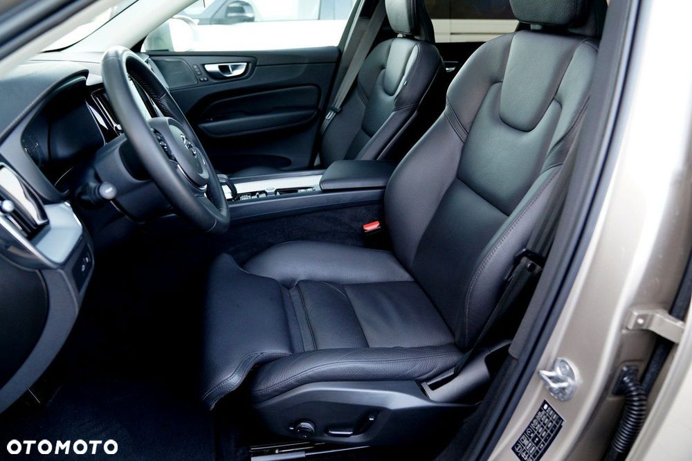 Volvo XC 60 - 23