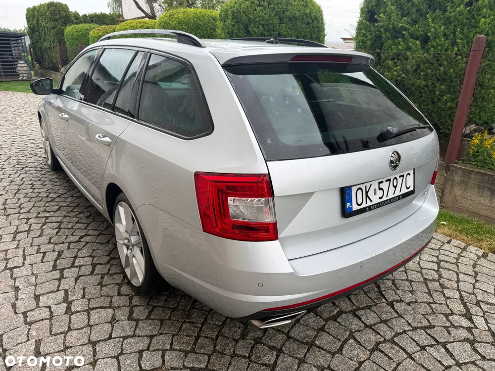 Skoda Octavia 2.0 TDI RS DSG - 10