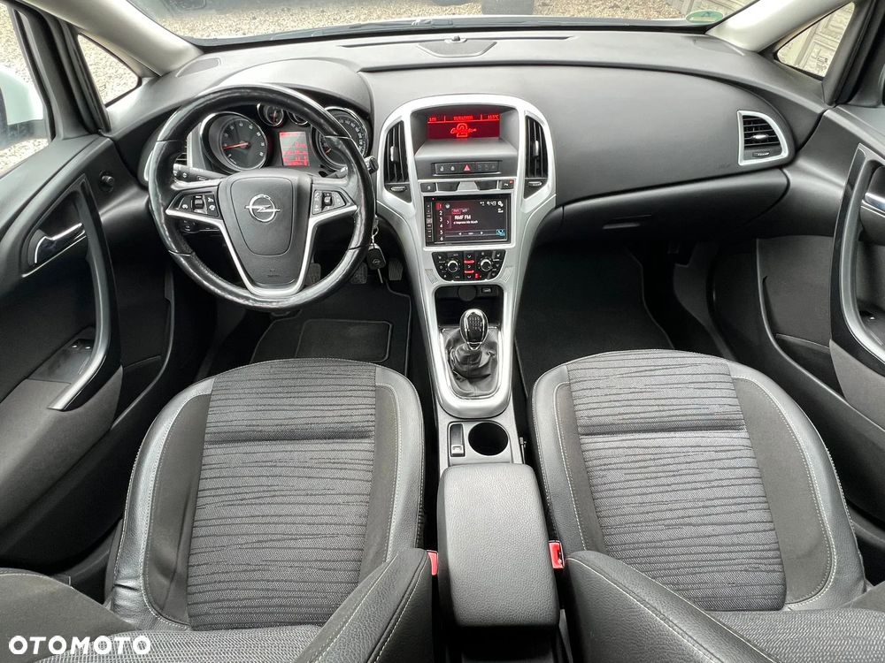 Opel Astra 1.4 Turbo - 24