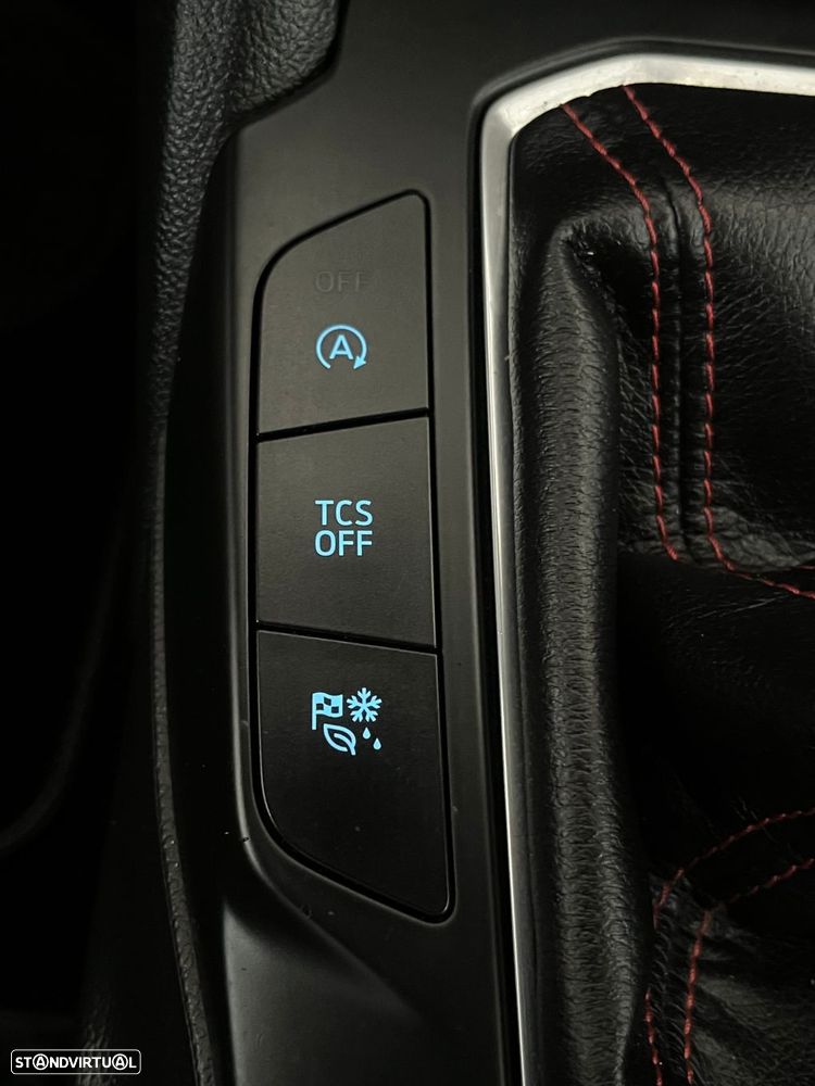 Ford Focus 1.5 TDCi ECOBlue ST-Line - 17