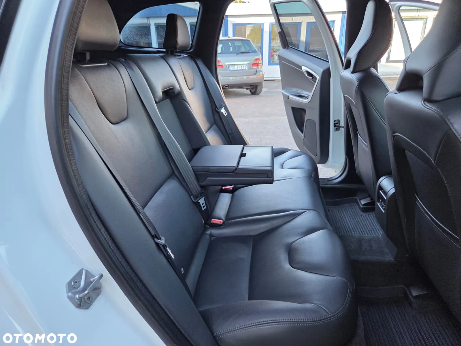 Volvo XC 60 D4 Drive-E Summum - 24
