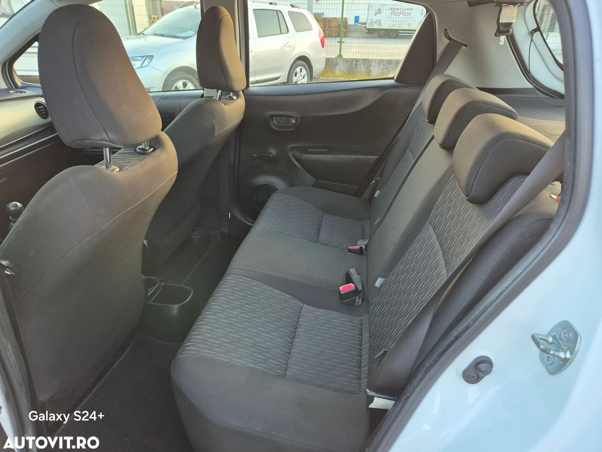 Toyota Yaris 1.4 D-4D Comfort - 18