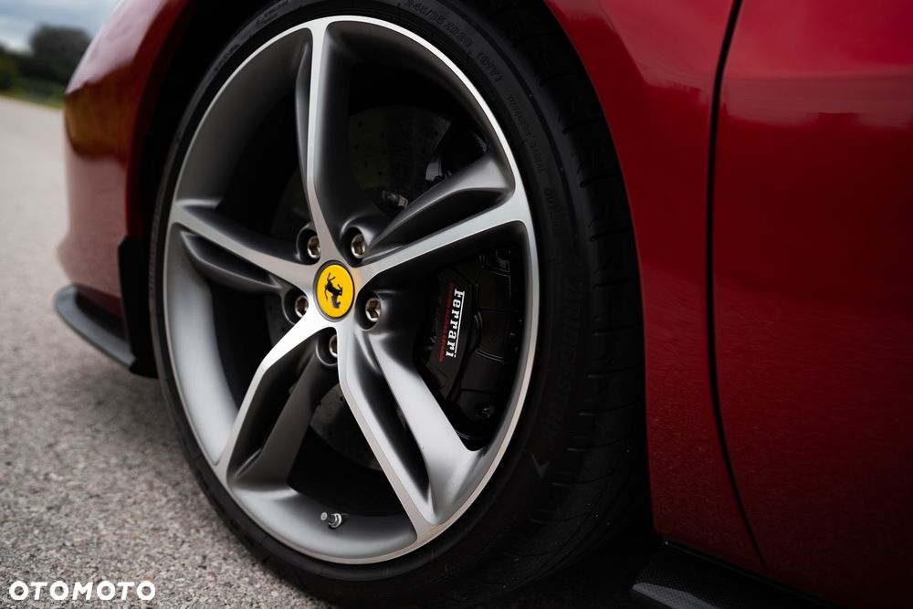 Ferrari 296 GTS - 8