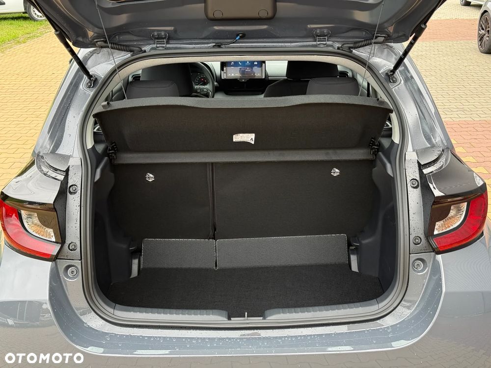 Toyota Yaris - 18
