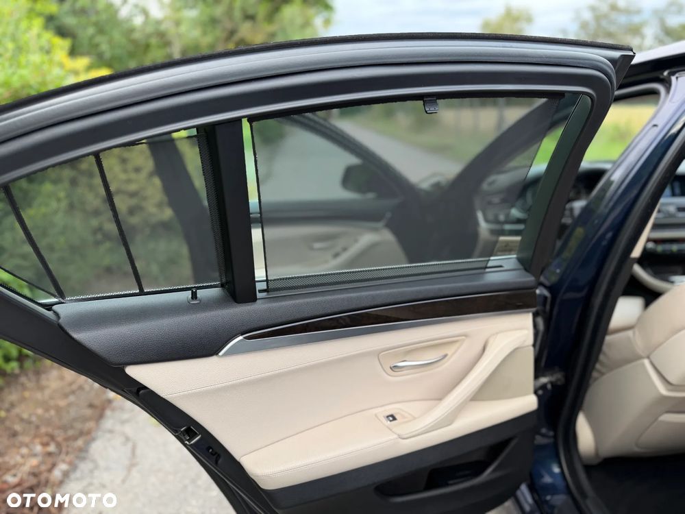 BMW Seria 5 530d - 33