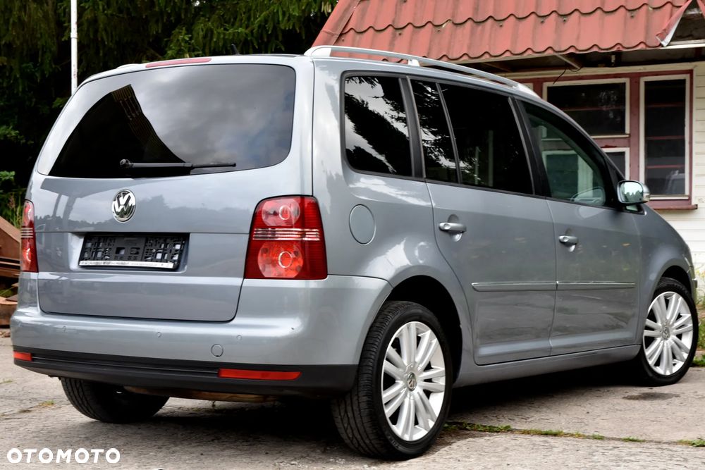 Volkswagen Touran 1.4 TSI DSG Conceptline - 7