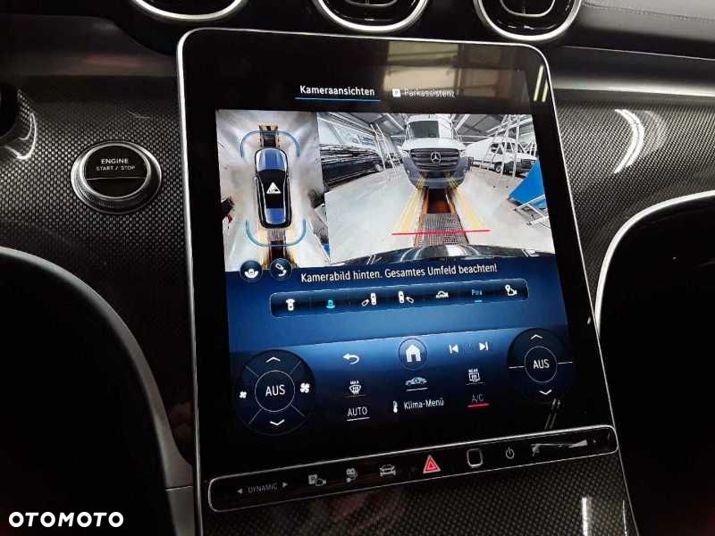 Mercedes-Benz Klasa C 300 de 4Matic 9G-TRONIC AMG Line - 13