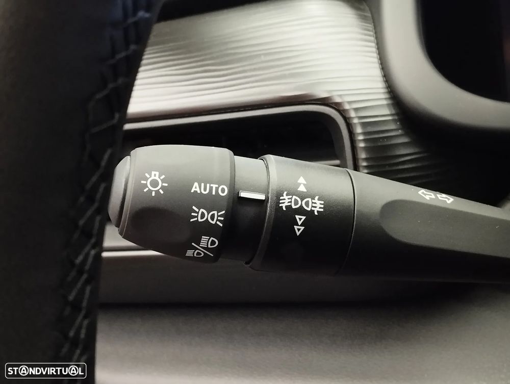 Jeep Avenger 1.2 GSE T3 Altitude - 21