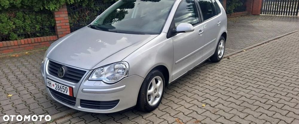 Volkswagen Polo - 1