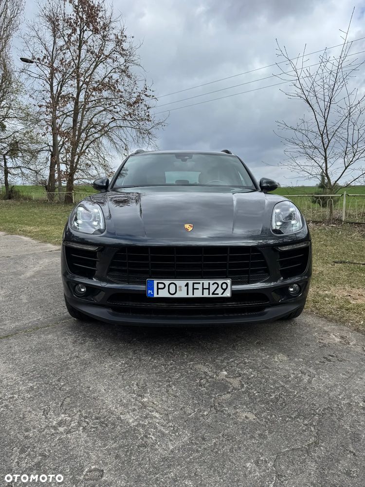 Porsche Macan Standard - 2