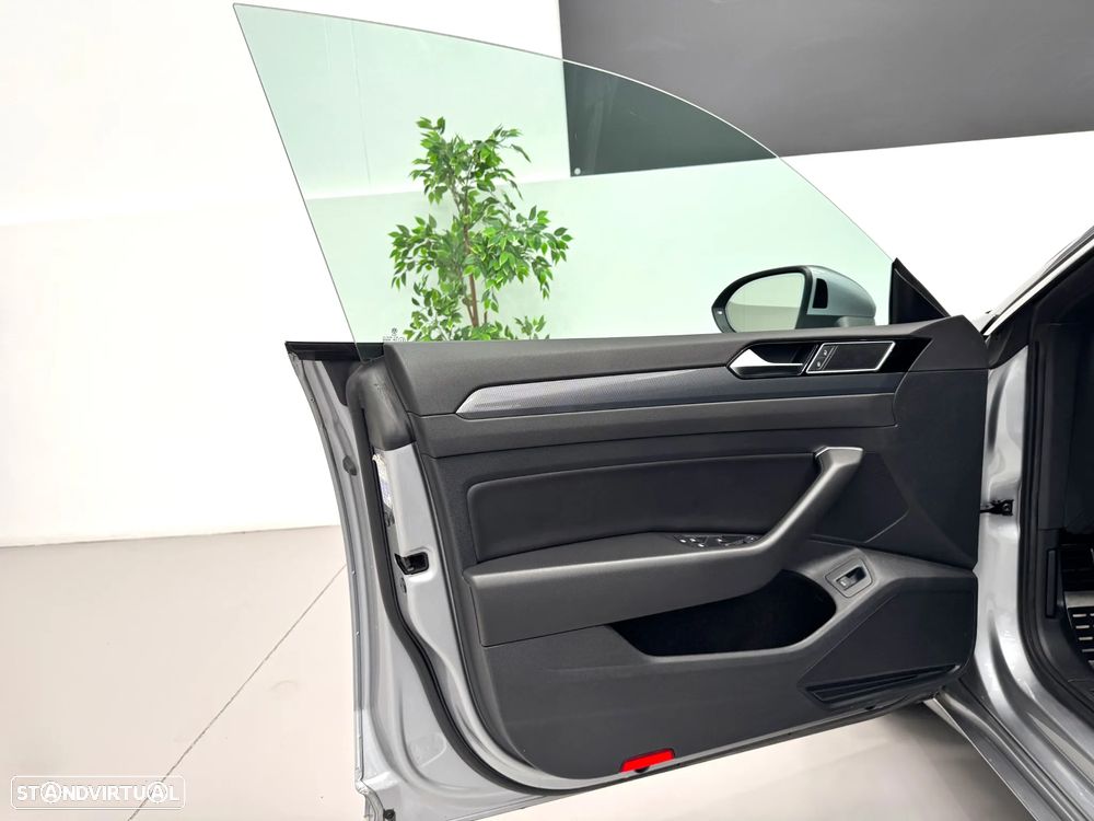 VW Arteon 2.0 TDI R-Line DSG 4Motion - 17