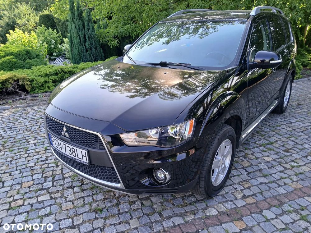 Mitsubishi Outlander - 3