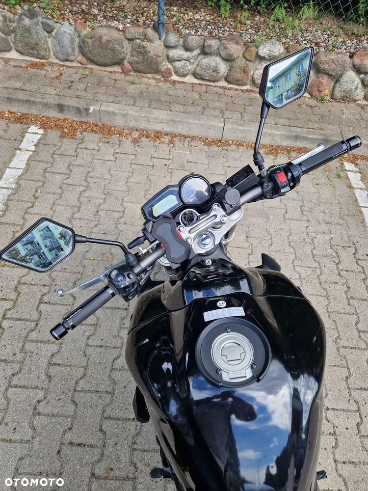 Yamaha FZ - 9