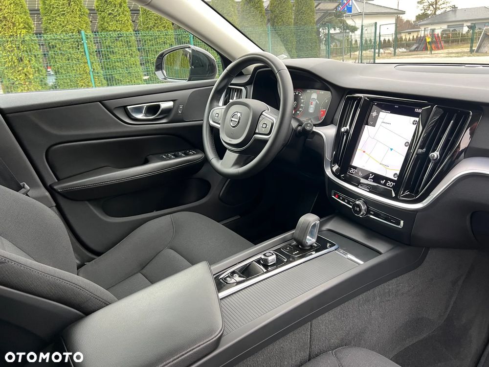 Volvo V60 B4 D Geartronic Momentum Pro - 32