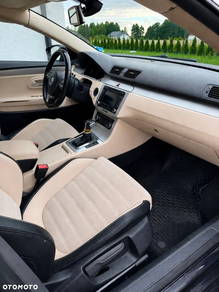 Volkswagen Passat CC - 4