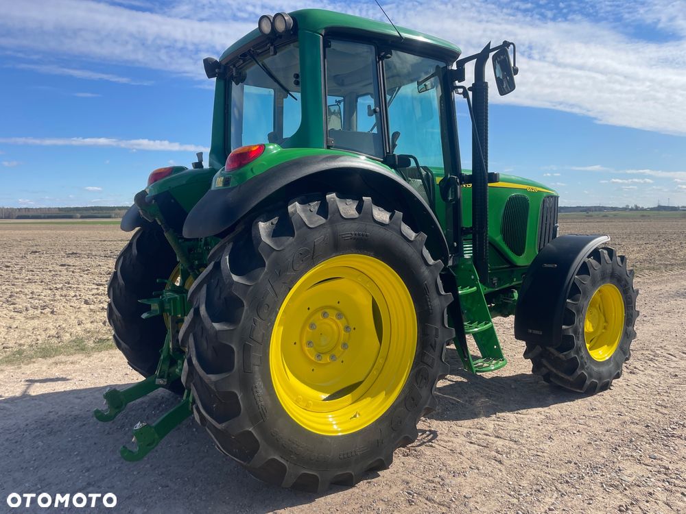 John Deere 6520 - 7