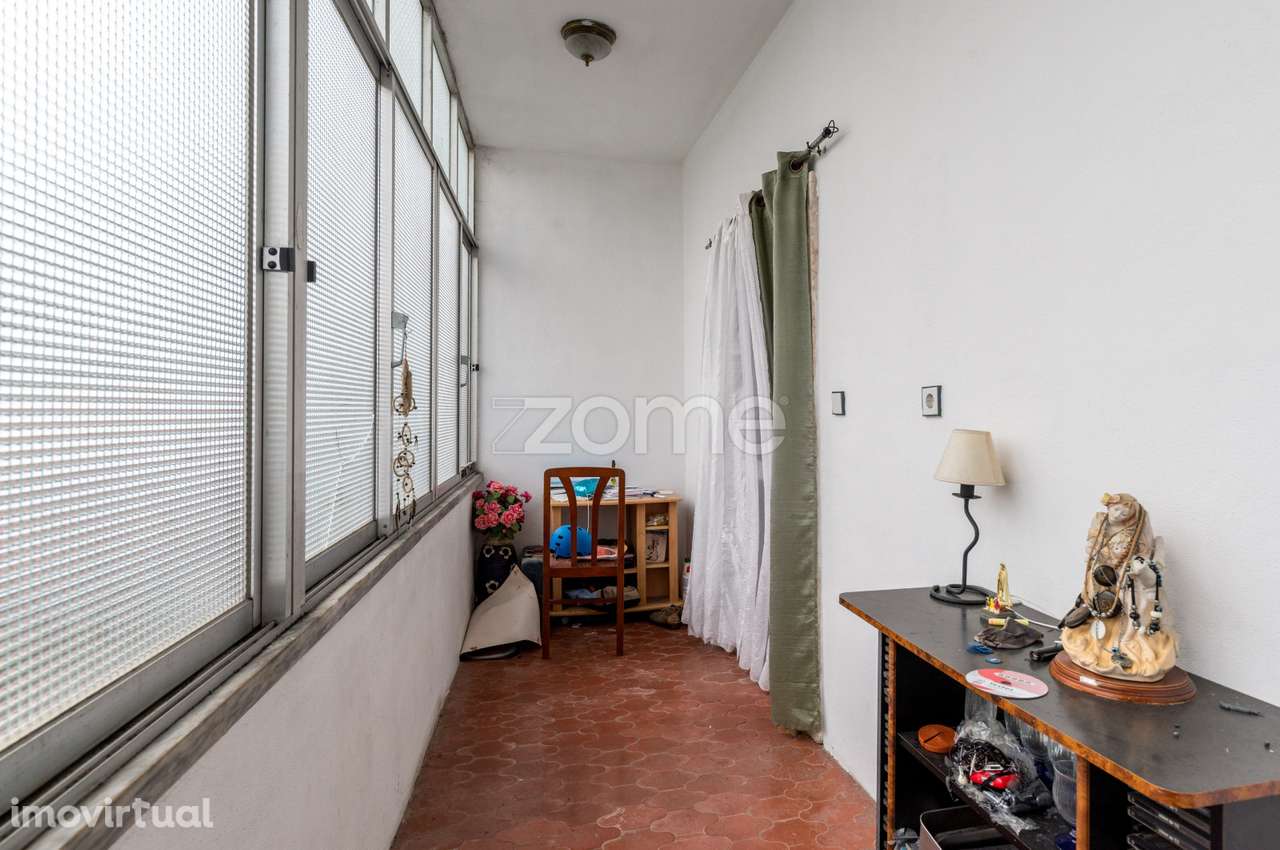 Moradia T6 P/investimento - possibilita converter em 3 apartamentos - Grande imagem: 3/31