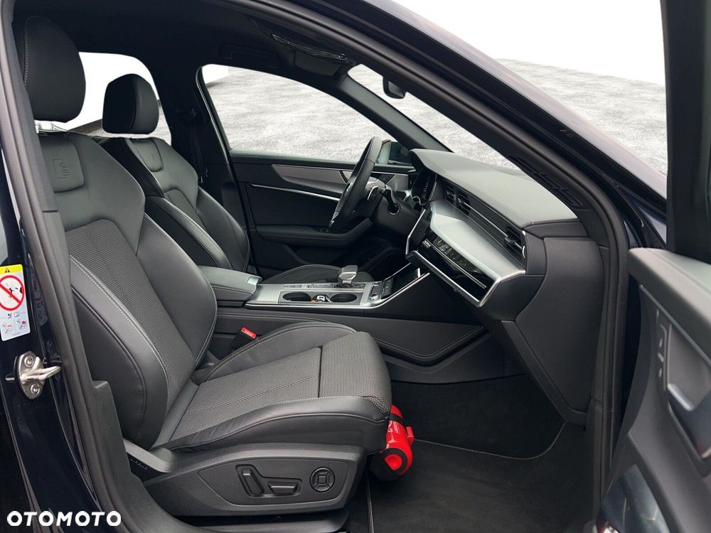 Audi A6 Avant - 16