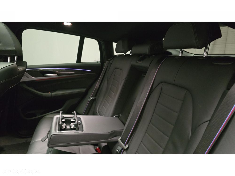 BMW X4 - 22