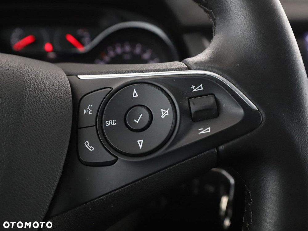 Opel Grandland X 1.2 T GPF Design Line S&S - 30