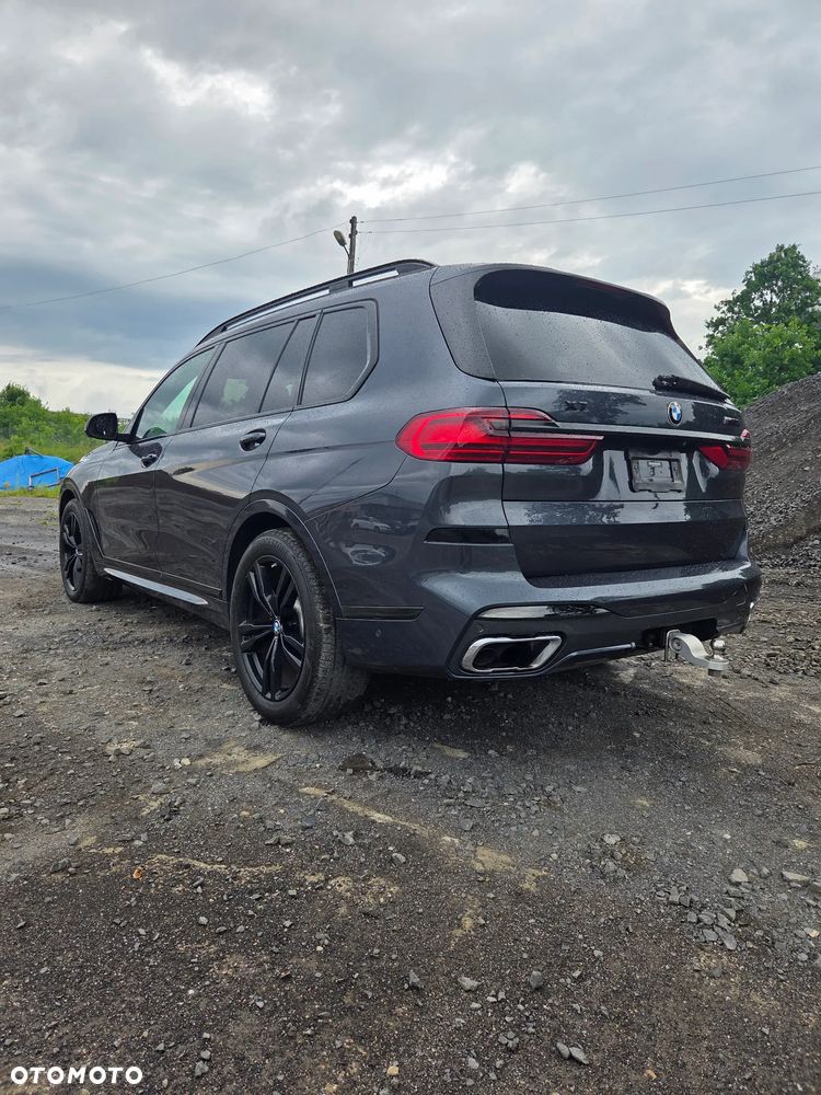 BMW X7 M50i - 6