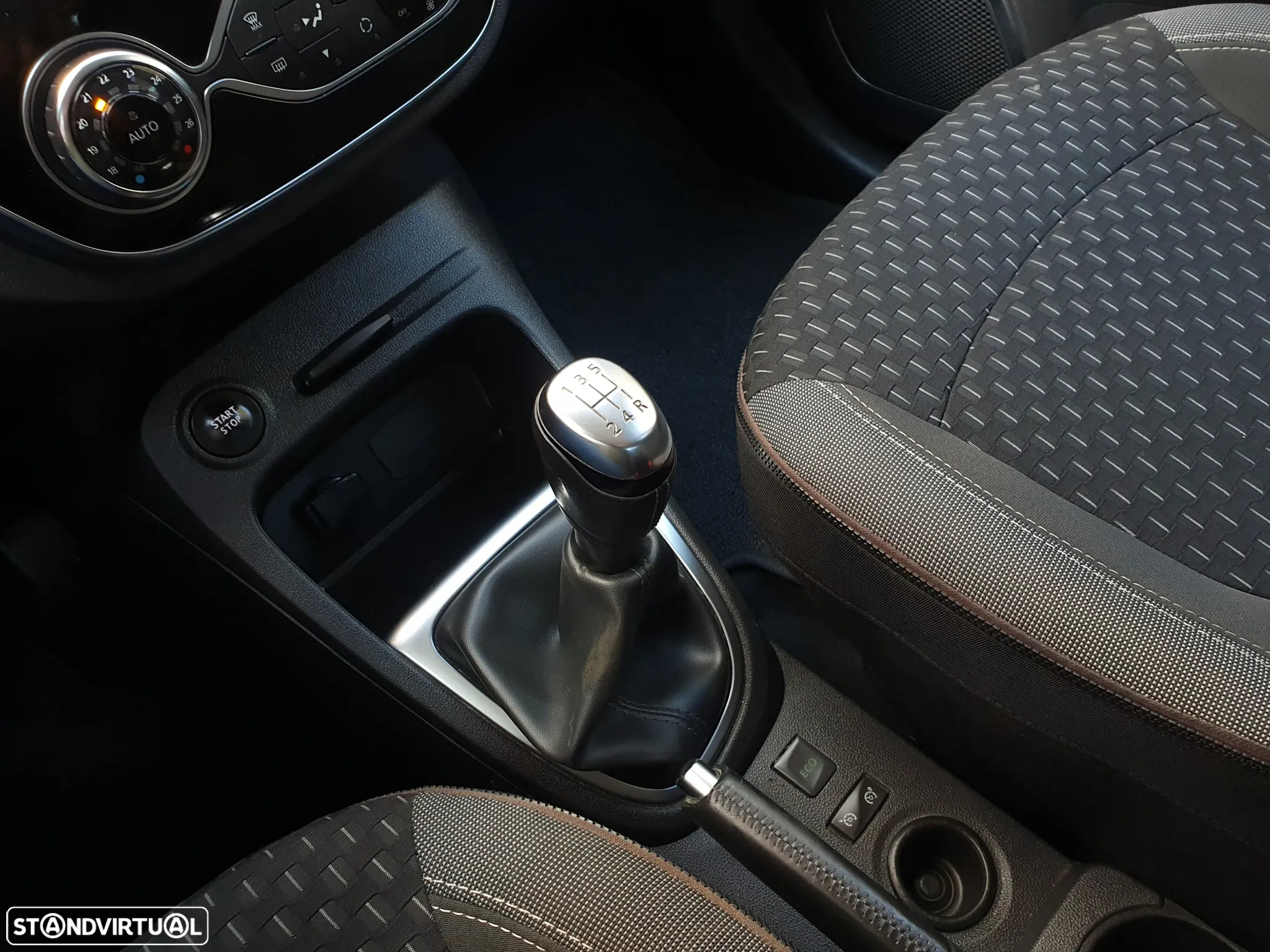 Renault Captur 0.9 TCE Exclusive - 14