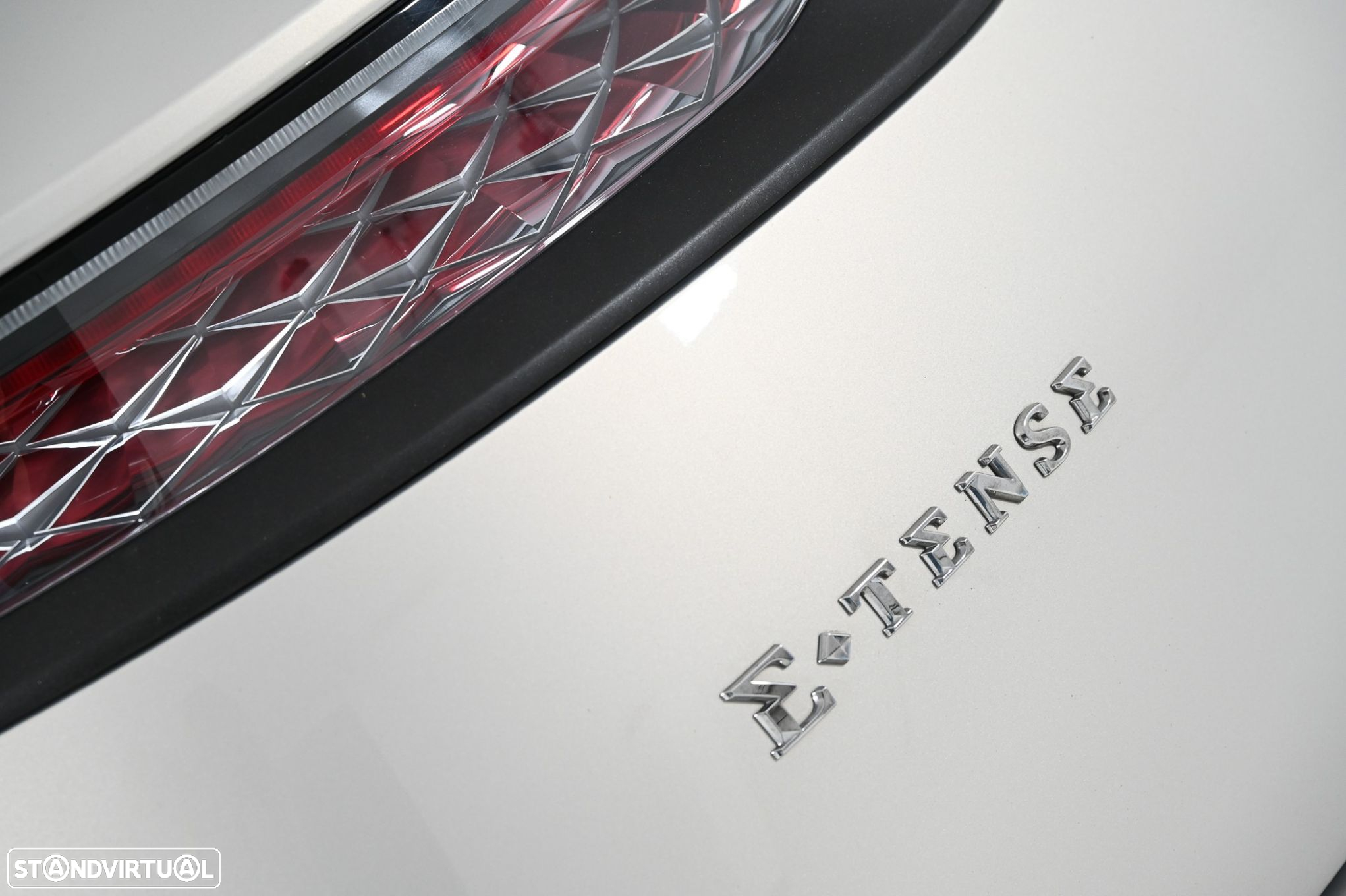 DS DS7 Crossback E-Tense Performance Line EAT8 - 12