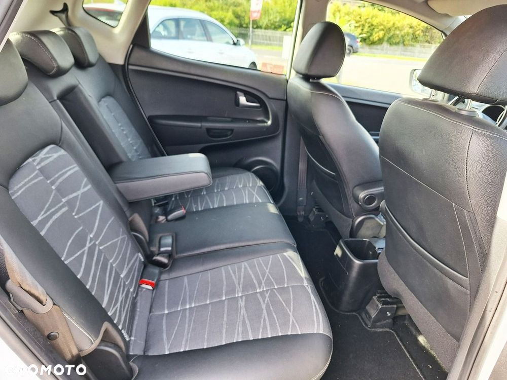 Kia Venga 1.4 CVVT Business Line - 27