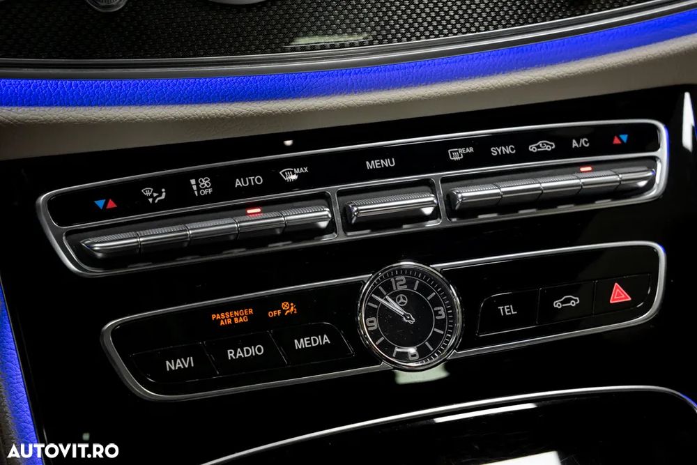 Mercedes-Benz E 220 d 9G-TRONIC AMG Line - 34