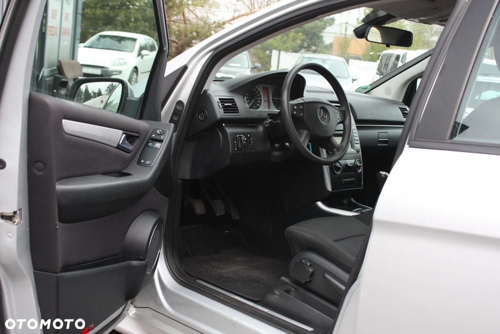 Mercedes-Benz Klasa B 180 CDI - 6
