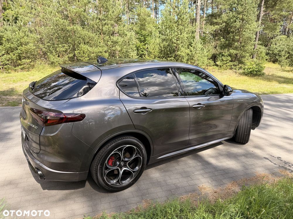 Alfa Romeo Stelvio - 3