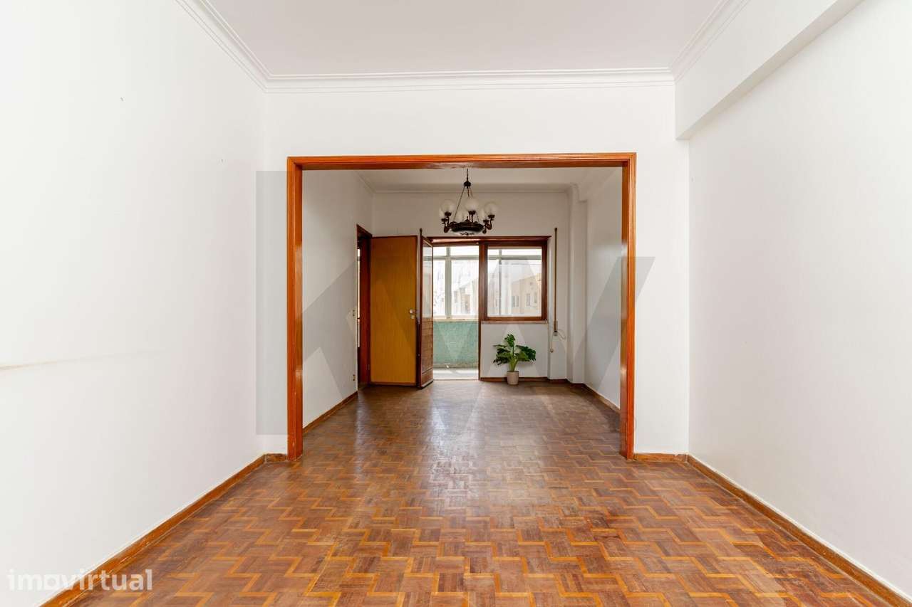 Apartamento T4 para Remodelação em Almada - Grande imagem: 4/28