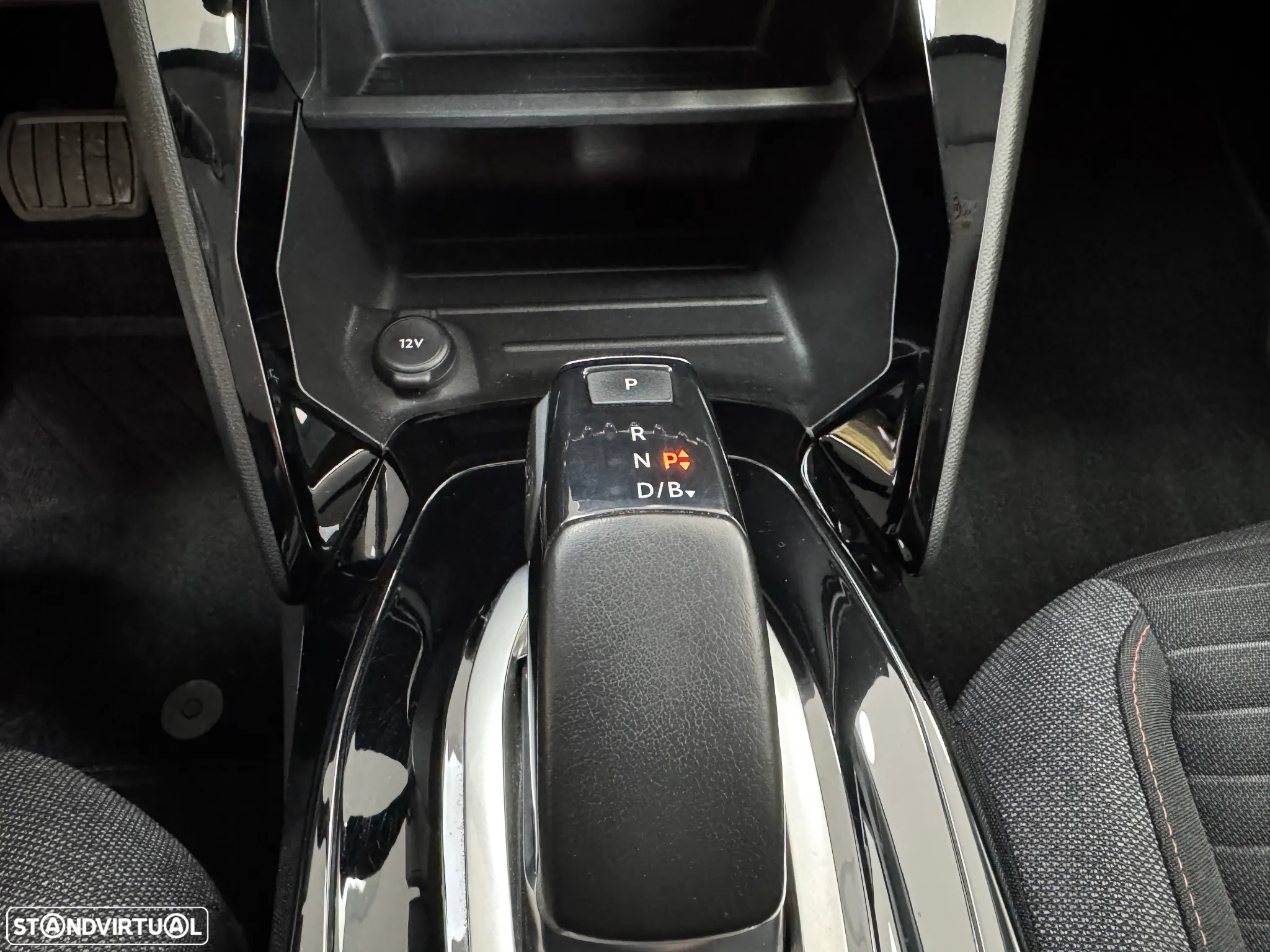 Peugeot e-208 50 kWh Active - 17