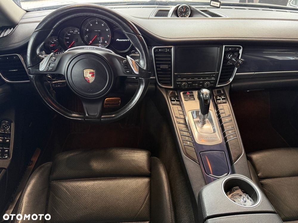 Porsche Panamera - 20