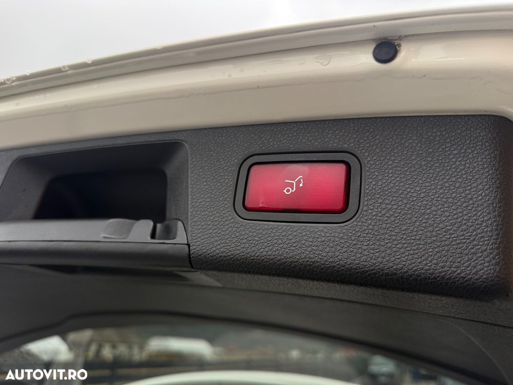 Mercedes-Benz GLK 220 CDI DPF BlueEFFICIENCY 7G-TRONIC SPORT EDITION - 22