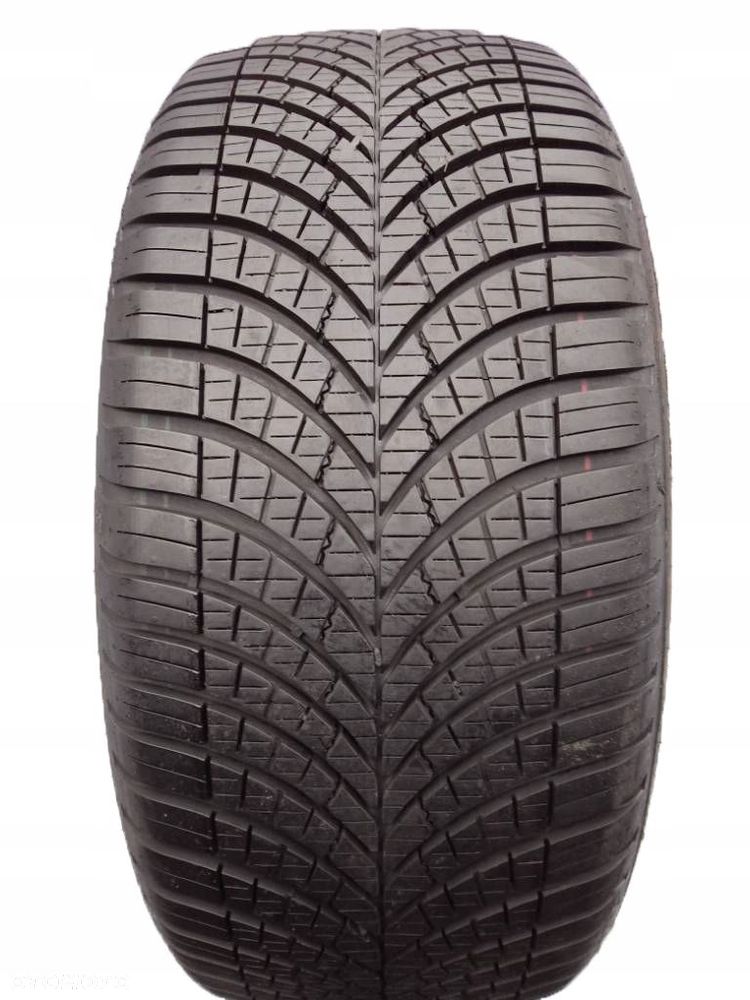 Goodyear Vector 4 Seasons GEN-3 225/40 R19 93W 2022 8mm - 1