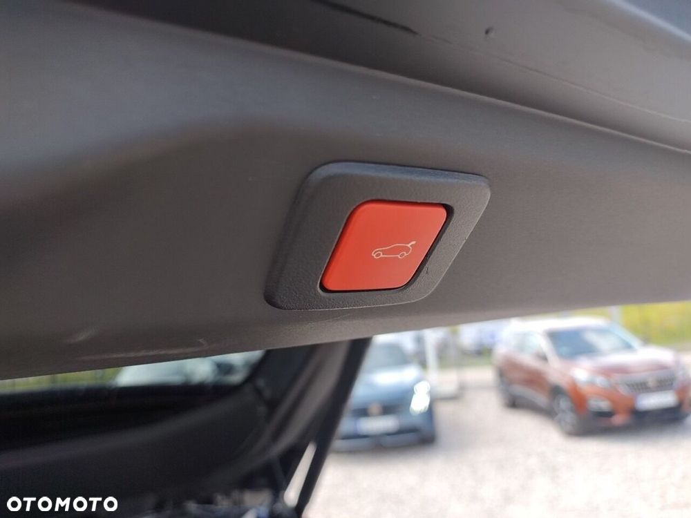 Peugeot 3008 1.2 PureTech mHEV GT S&S e-DCS6 - 21
