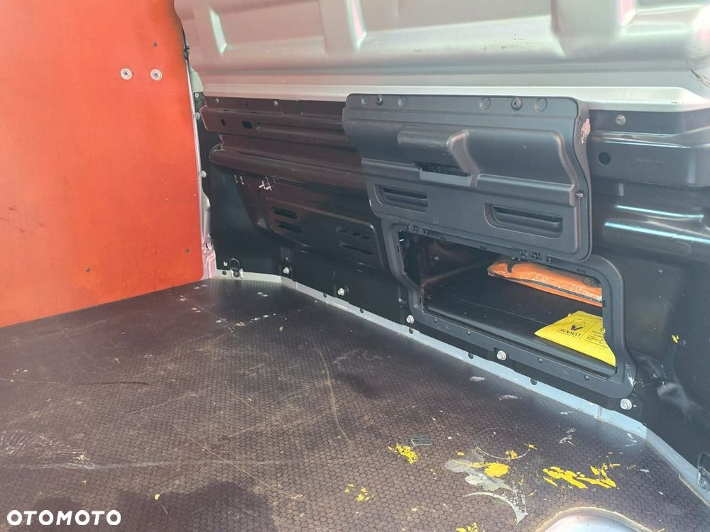 Renault Trafic - 29