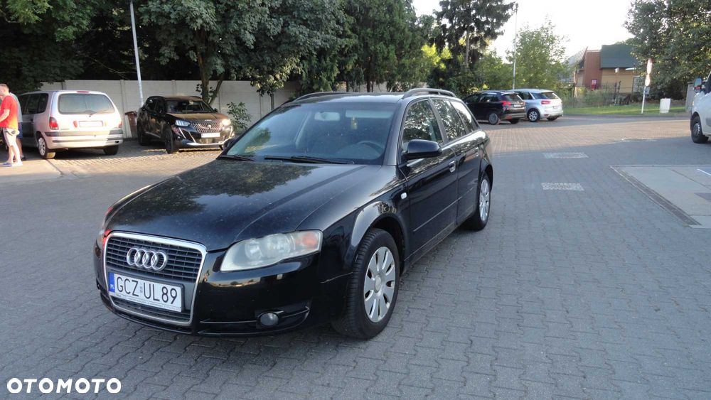 Audi A4 Limousine - 1