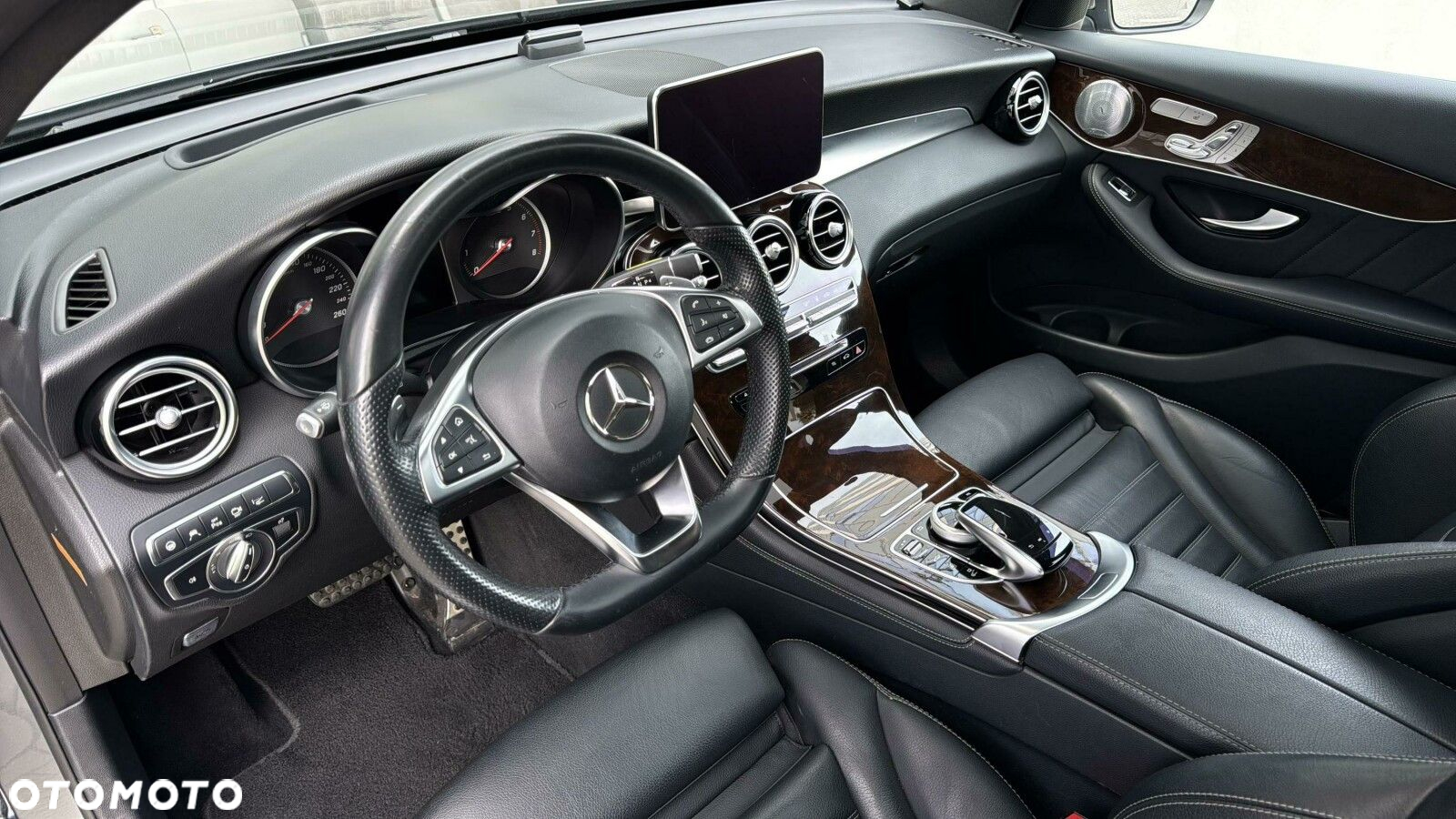 Mercedes-Benz GLC - 10