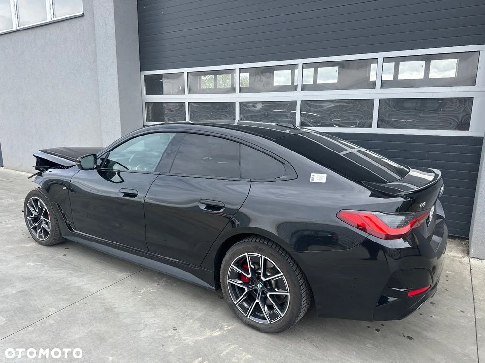 BMW i4 - 8