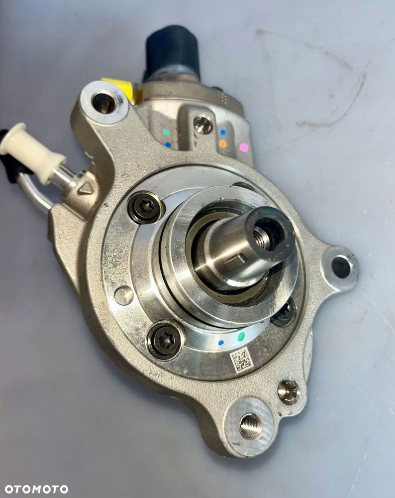 NOWA pompa wtryskowa HG9Q9B395AB CR A2C1637670080 Ford 2.0 - 4