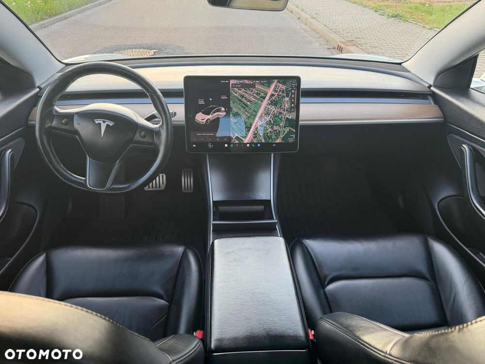 Tesla Model 3 - 23