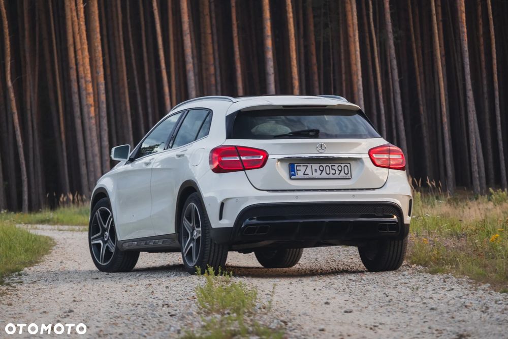 Mercedes-Benz GLA - 3