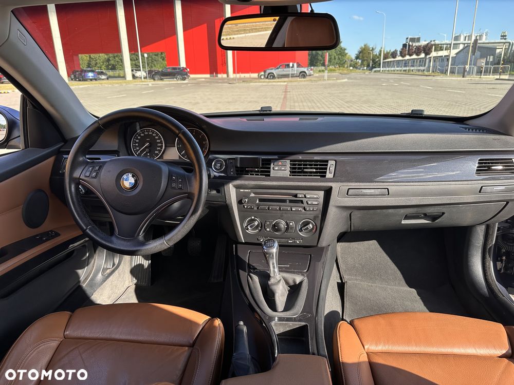 BMW Seria 3 320i - 19