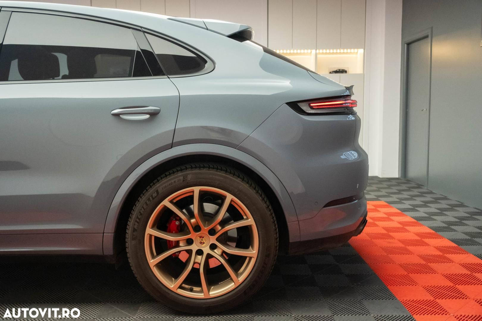 Porsche Cayenne Coupe - 13