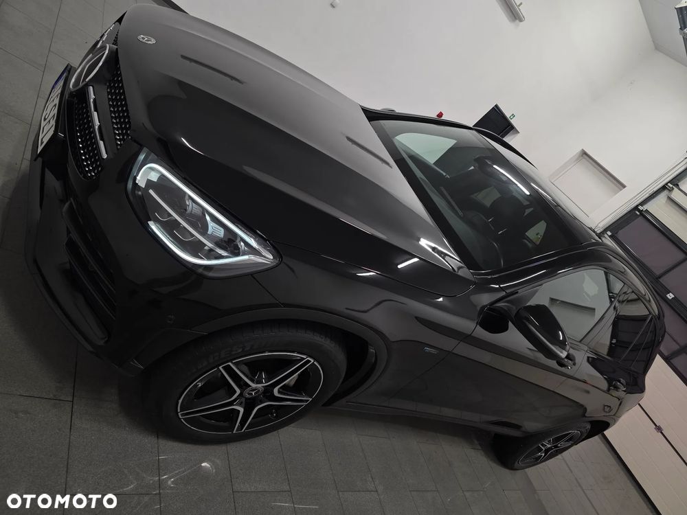 Mercedes-Benz GLC 300 de 4Matic 9G-TRONIC AMG Line Plus - 4