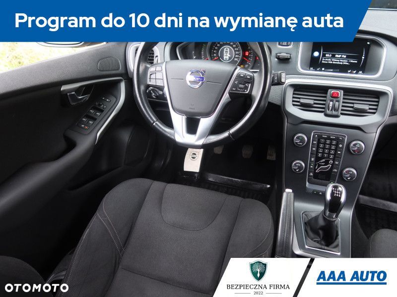 Volvo V40 - 9
