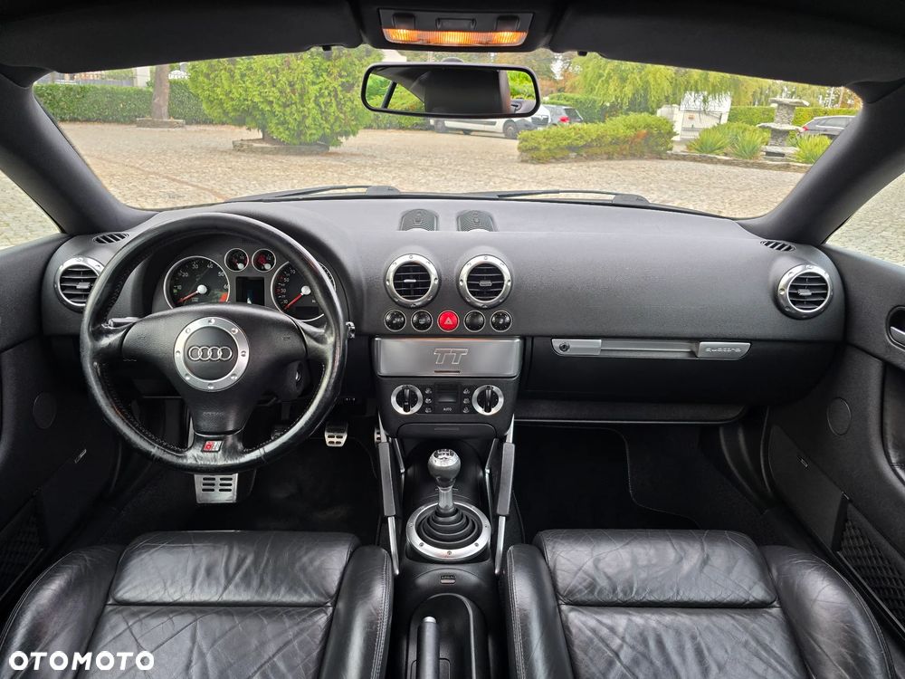 Audi TT Coupé 1.8T Quattro - 18