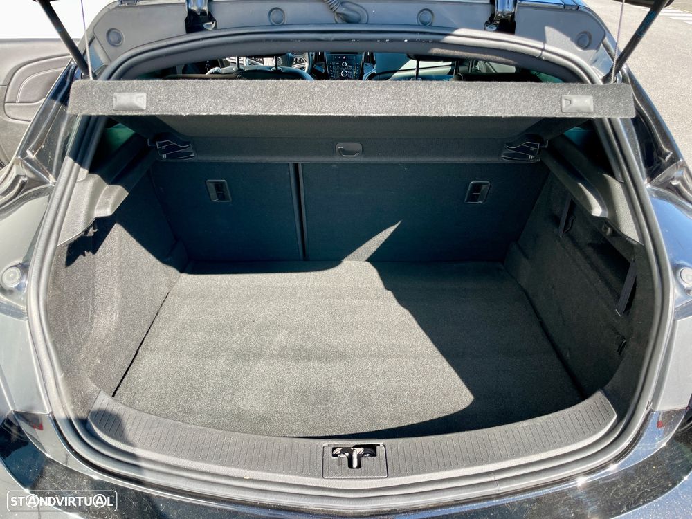 Opel Astra GTC - 18